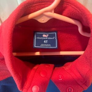 vineyard vines 4t pull over, only worn a couple of time
